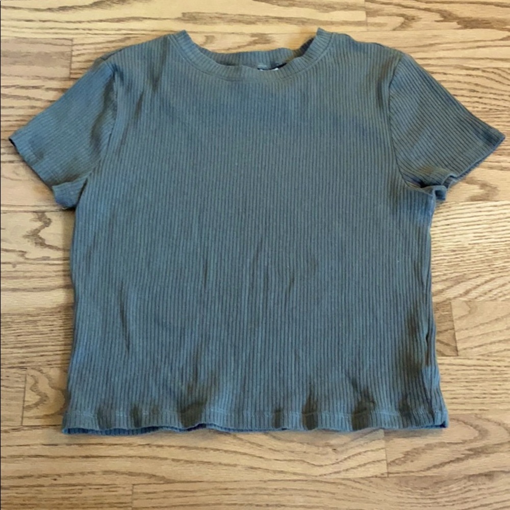 Olive green H&M tee